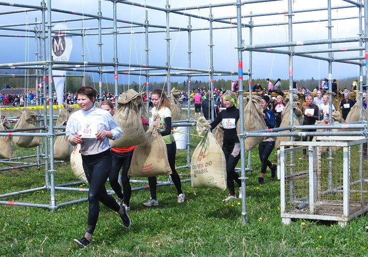 «Stipro skrējiens 2014» pulcē izturīgos un skriet mīlošos (sievietes) 120209