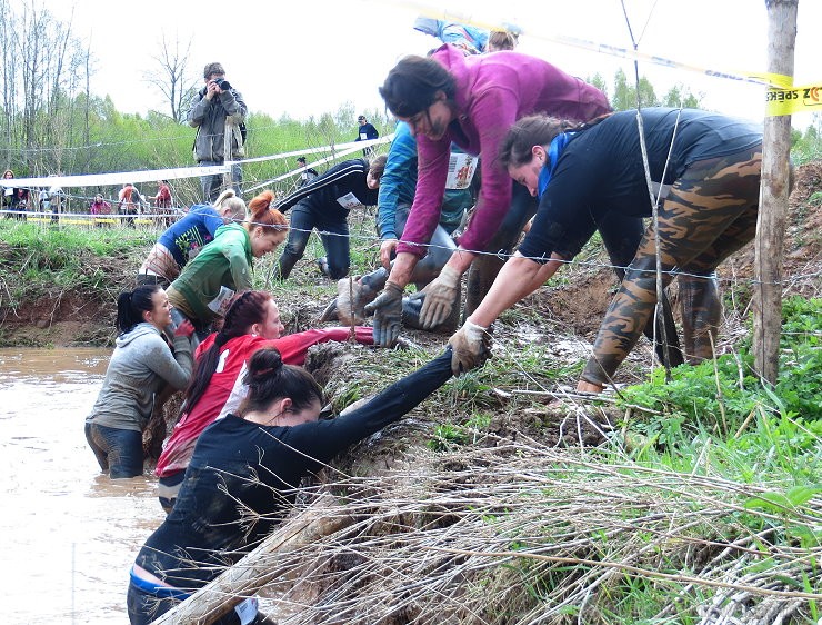 «Stipro skrējiens 2014» pulcē izturīgos un skriet mīlošos (sievietes) 120235