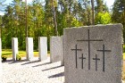 Šis aicinājums šodien ir kļuvis ļoti aktuāls. Lai atzīmētu kapsētas iesvētīšanas 10. gadadienu, Vācu kara kapu kopšanas Tautas apvienība organizēja kr 5