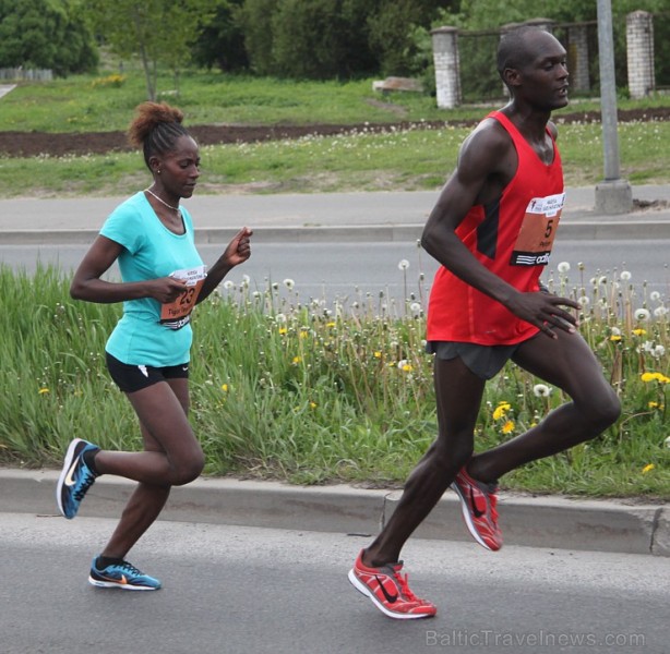 Pirmās bildes no «Nordea Rīgas maratons 2014» ar ātrākajiem skrējējiem 121850