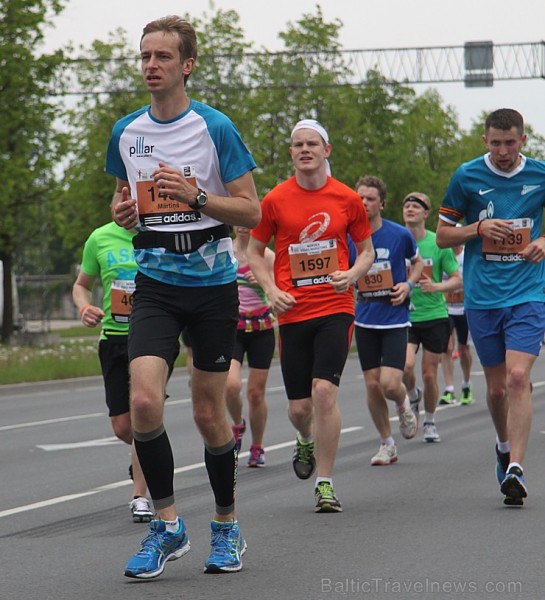 Pirmās bildes no «Nordea Rīgas maratons 2014» ar ātrākajiem skrējējiem 121923