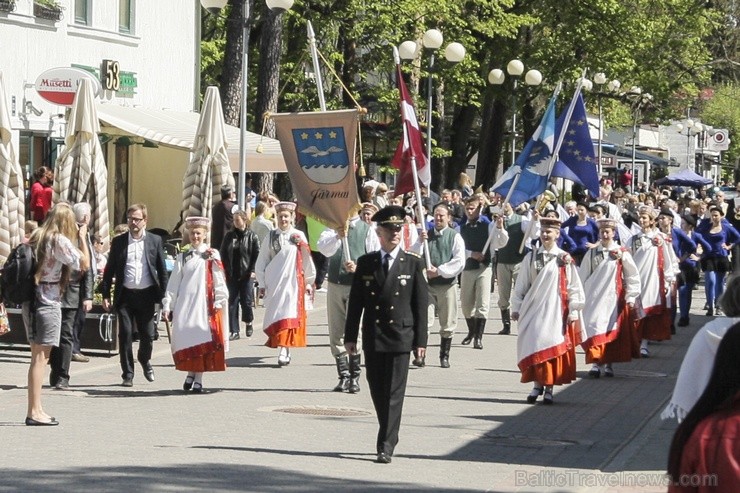 Jūrmalas vasaras kūrortsezonas atklāšanas svētku gājienā piedālās vairāk kā 100 kolektīvu 122223