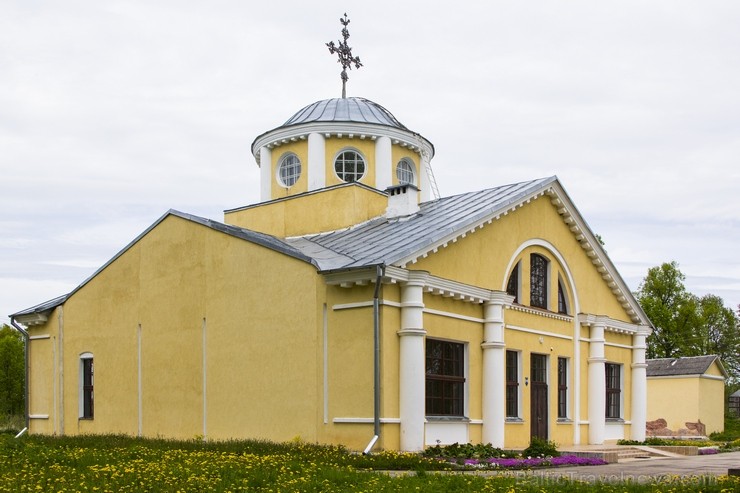 Zemgales robežstacija ir pārtapusi par Zemgales Romas katoļu baznīcu 122508