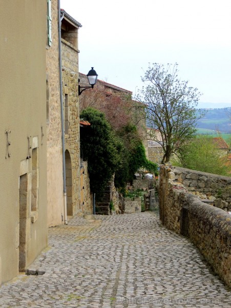 Travelnews.lv iepazīst Francijas viduslaiku ciematu Montpeyroux Overņas reģionā 122650