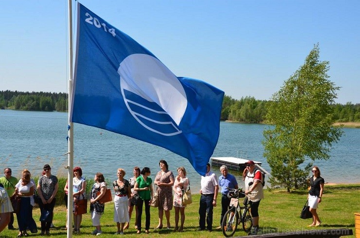 Jēkabpilī jau piekto gadu plīvo Zilais karogs. Foto: www.jekabpils.lv 122770