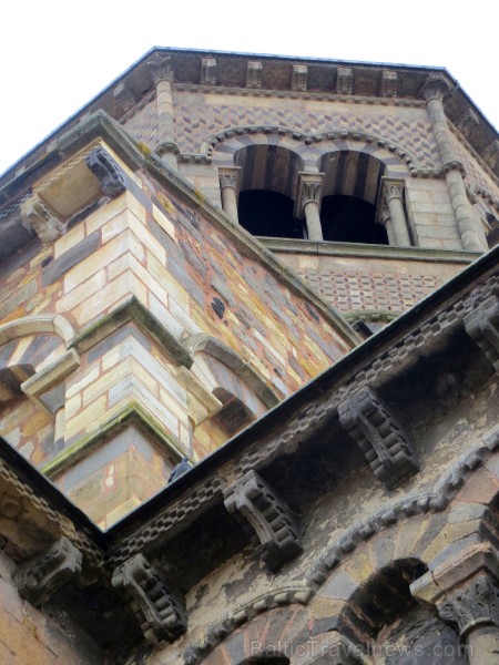 Travelnews.lv iepazīst Saint-Austremoine - vienu no Francijas skaistākajām romāņu baznīcām pilsētā Isuāra (Issoire) 122845