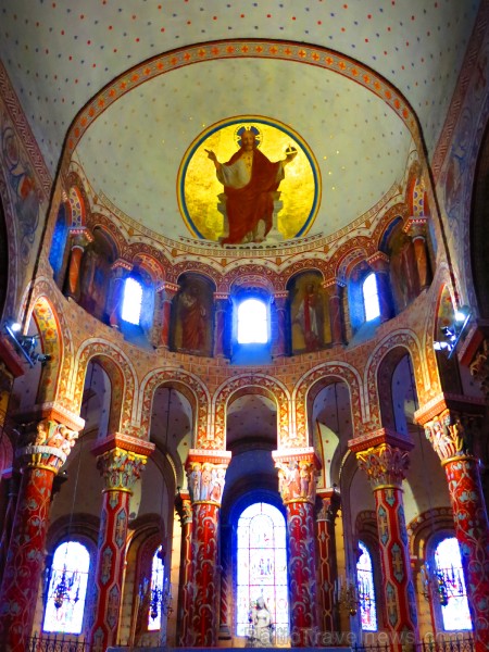 Travelnews.lv iepazīst Saint-Austremoine - vienu no Francijas skaistākajām romāņu baznīcām pilsētā Isuāra (Issoire) 122853