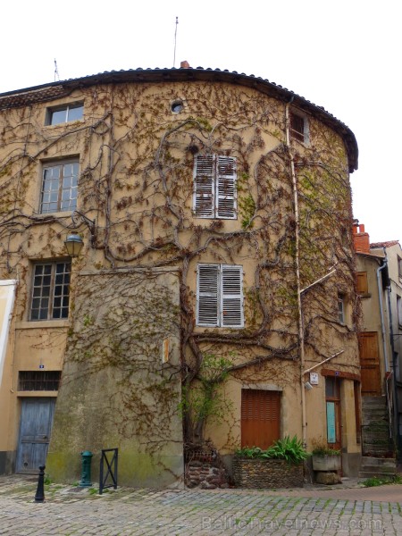 Travelnews.lv iepazīst Saint-Austremoine - vienu no Francijas skaistākajām romāņu baznīcām pilsētā Isuāra (Issoire) 122863