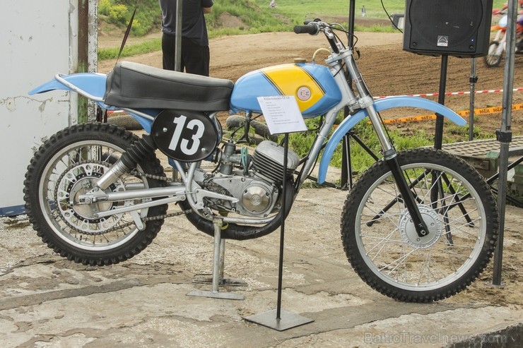 Elkšņu mototrasē sezonu sācis Retro Motokross 123156