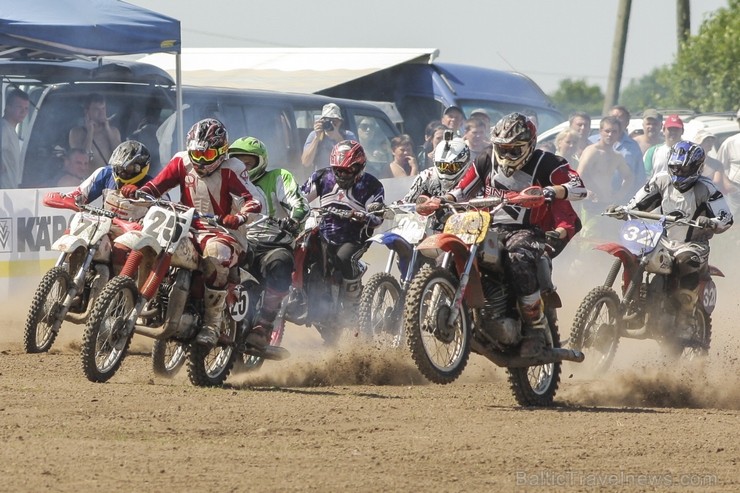 Elkšņu mototrasē sezonu sācis Retro Motokross 123162