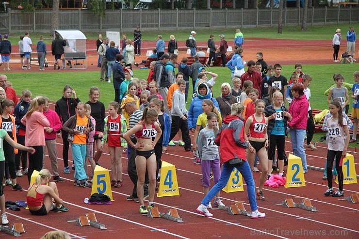 Ogres novada sporta centrs veiksmīgi startē vieglatlētikas sacensībās jauniešiem «Valmieras spēles 2014» 123318