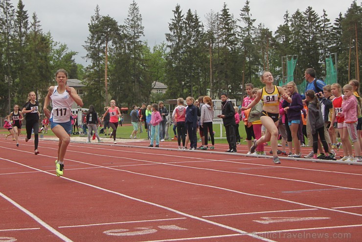 Ogres novada sporta centrs veiksmīgi startē vieglatlētikas sacensībās jauniešiem «Valmieras spēles 2014» 123321