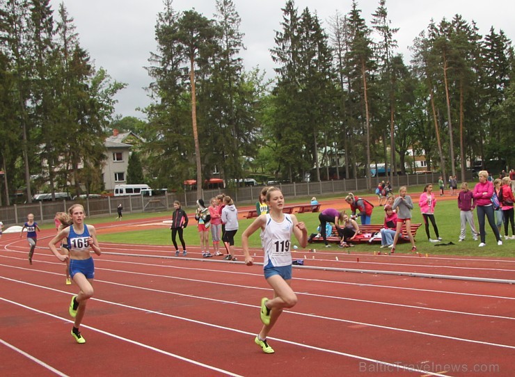 Ogres novada sporta centrs veiksmīgi startē vieglatlētikas sacensībās jauniešiem «Valmieras spēles 2014» 123323