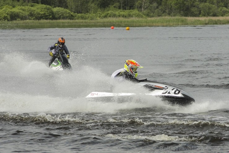 Gulbenes novada Stāmerienā startējis Latvijas čempionāts ūdensmotocikliem 124313