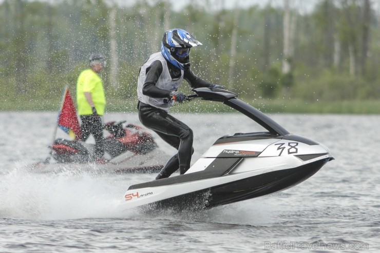 Gulbenes novada Stāmerienā startējis Latvijas čempionāts ūdensmotocikliem 124334