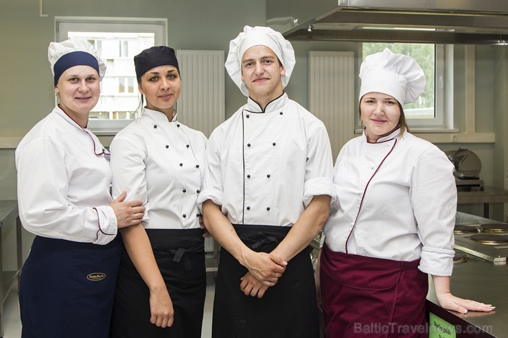 Kulinārijas meistarklase Rīgas Tūrisma un radošās industrijas tehnikumā ar Tommiju Ronti no Norvēģijas 124486