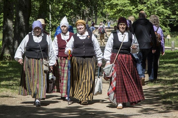 Etnogrāfiskajā brīvdabas muzejā norisinājās Novadu dienas 125103