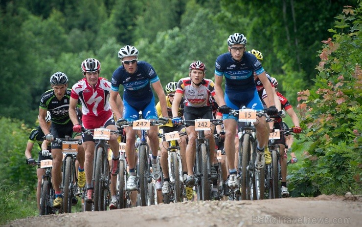 15. jūnijā gleznainajā Vietalvas apkārtnē norisinājās SEB MTB maratona 3. posms. Vairāk www.velo.lv 125145