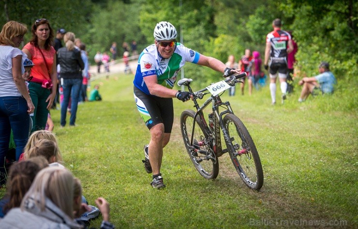 15. jūnijā gleznainajā Vietalvas apkārtnē norisinājās SEB MTB maratona 3. posms. Vairāk www.velo.lv 125172