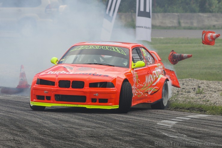 Aizvadīts drifta sacensību Riga Drift Challenge 2. posms 125200