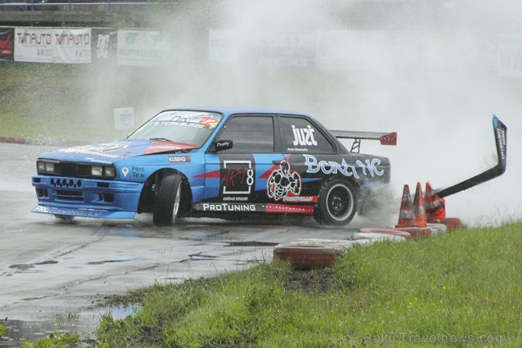 Aizvadīts drifta sacensību Riga Drift Challenge 2. posms 125223