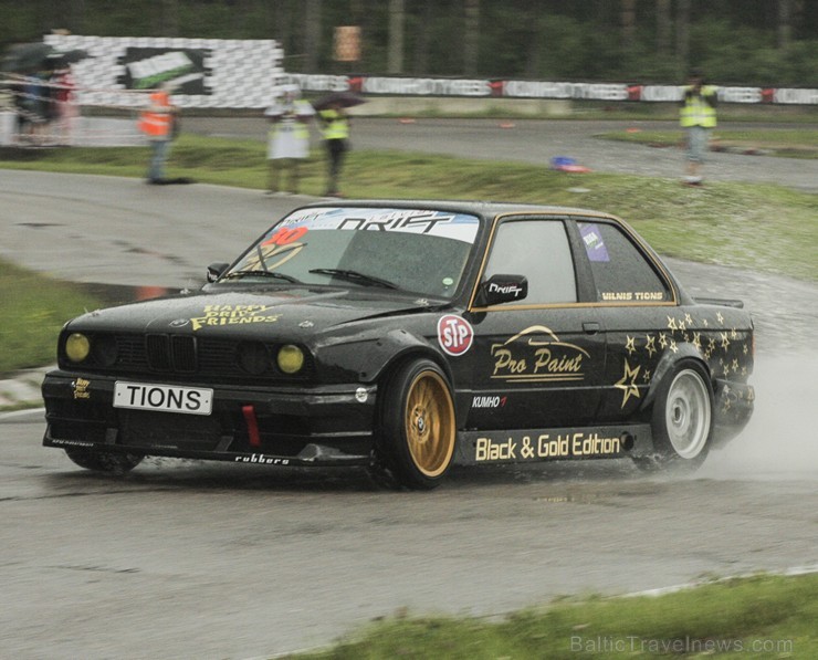 Aizvadīts drifta sacensību Riga Drift Challenge 2. posms 125233