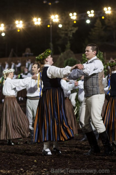 Saulgriežu deju uzvedums Lec, saulīte! pārsteidz ar iespaidīgu scenāriju un audiovizuāliem priekšnesumiem 125901