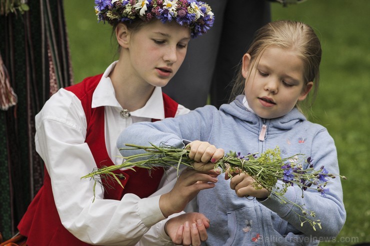 Jāņu ielīgošana Bastejkalnā 125927