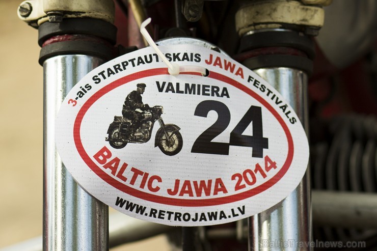 Starptautiskā moto festivāla Baltic Jawa 2014 dalībnieki viesojas Dikļu pilī 126763