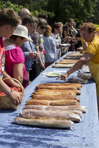 Ar daudzveidīgu programmu aizvadīti Valmieras pilsētas svētki 127269