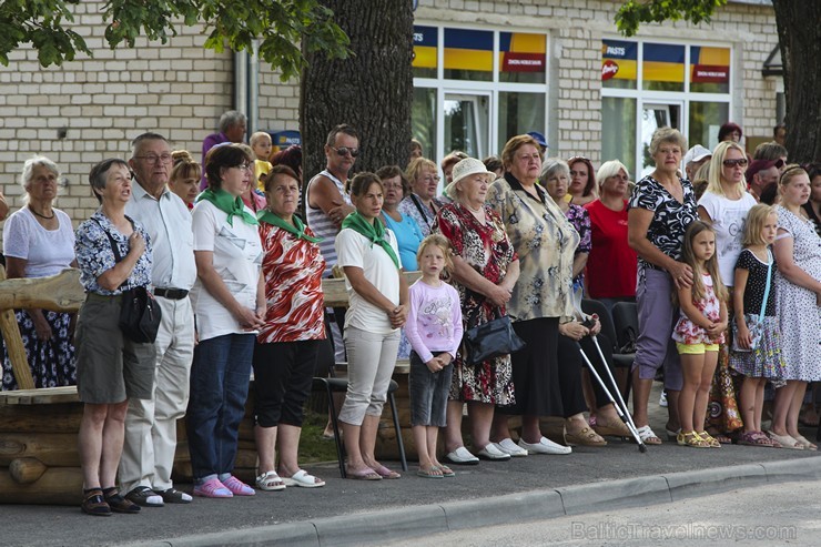 Aizvadīti pirmie Neretas novada svētki 128524