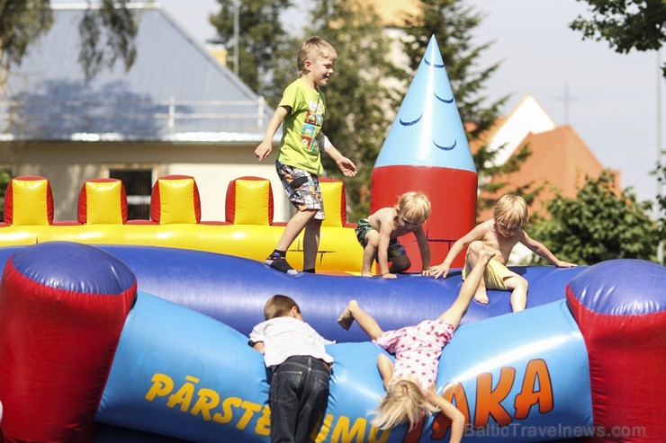 19. jūlijā Neretas novada svētku laikā, ģimenes varēja piedalīties Ģimeņu sporta festivālā,  kur katra - gan liela, gan maza sportot griboša ģimene iz 128570