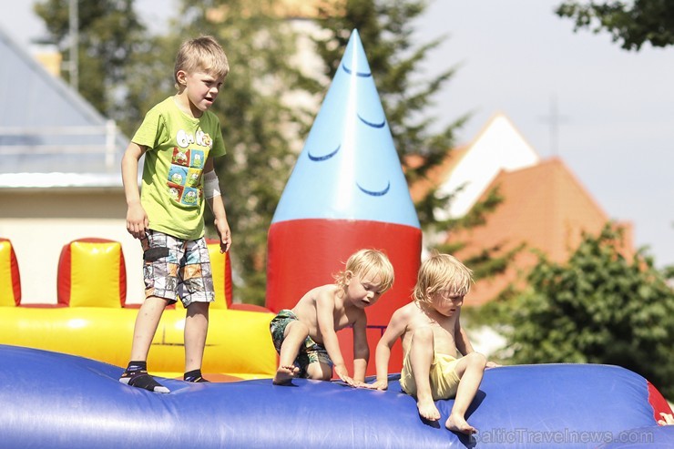 19. jūlijā Neretas novada svētku laikā, ģimenes varēja piedalīties Ģimeņu sporta festivālā,  kur katra - gan liela, gan maza sportot griboša ģimene iz 128571