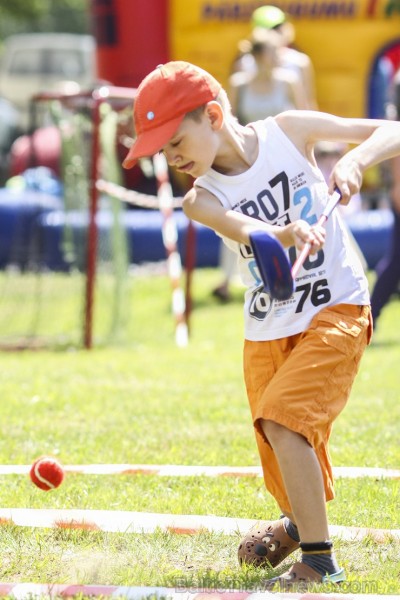 19. jūlijā Neretas novada svētku laikā, ģimenes varēja piedalīties Ģimeņu sporta festivālā,  kur katra - gan liela, gan maza sportot griboša ģimene iz 128574