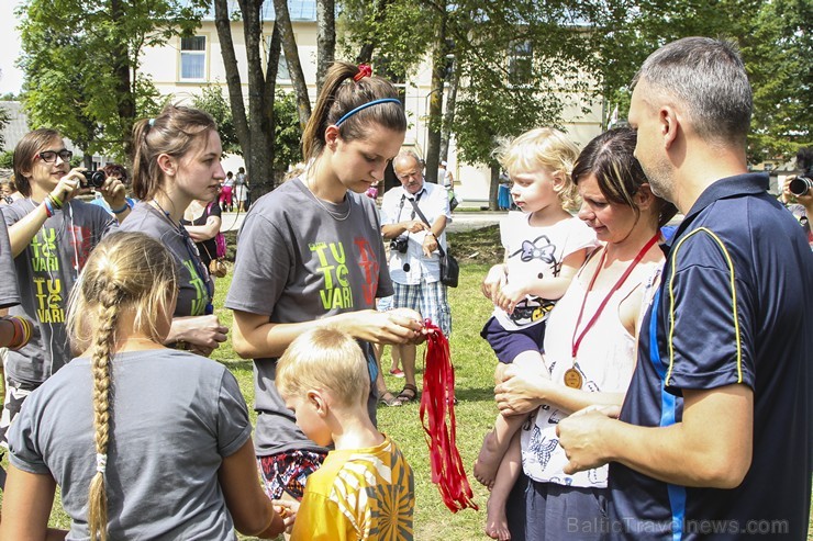 19. jūlijā Neretas novada svētku laikā, ģimenes varēja piedalīties Ģimeņu sporta festivālā,  kur katra - gan liela, gan maza sportot griboša ģimene iz 128603