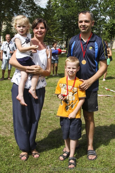 19. jūlijā Neretas novada svētku laikā, ģimenes varēja piedalīties Ģimeņu sporta festivālā,  kur katra - gan liela, gan maza sportot griboša ģimene iz 128604