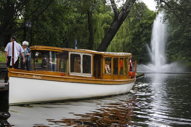 Travelnews.lv redakcija apskata Vecrīgu no Rīgas kanāla un Daugavas ūdeņiem 128699