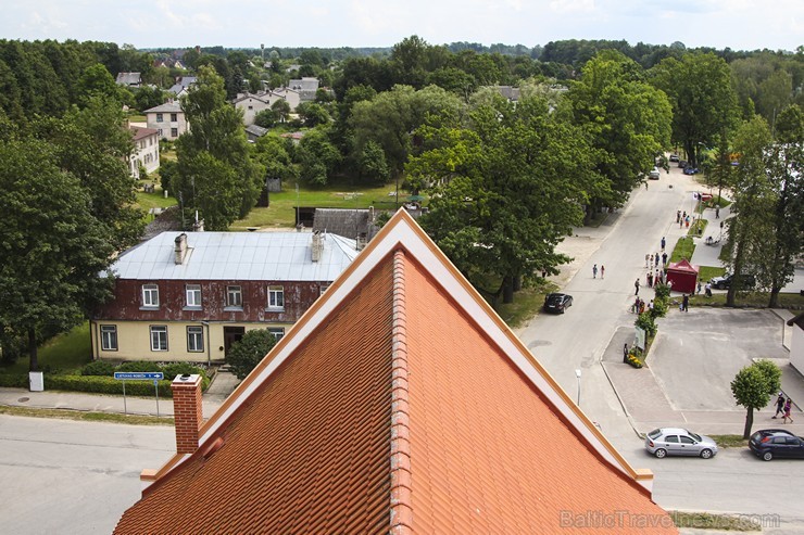 Neretas evaņģēliski luteriskā baznīca ir viena no vecākajām baznīcām Zemgalē 128745