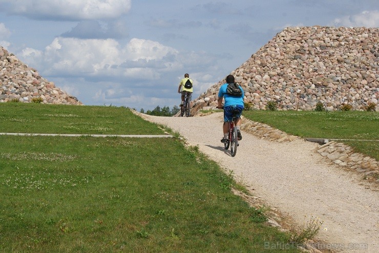 Travelnews.lv redakcija jūlija vidū devās velomaršrutā Aizkraukle - Koknese - Aizkraukle, kopumā nobraucot 51 kilometru. Velomaršruta karte un aprakst 128916