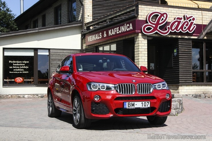 Travelnews.lv redakcija apciemo maizes ceptuvi «Lāči» (www.laci.lv) ar jauno «BMW X4 3.0d» 129027