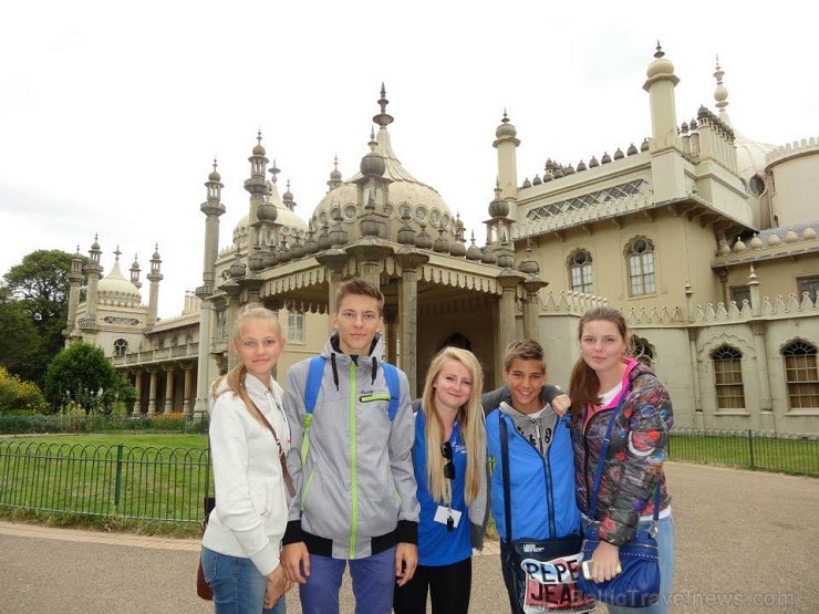 Ieskaties, kā Meridian Group grupa mācās angļu valodu un izbauda vasaru Eastbourne College Lielbritānijā 129094