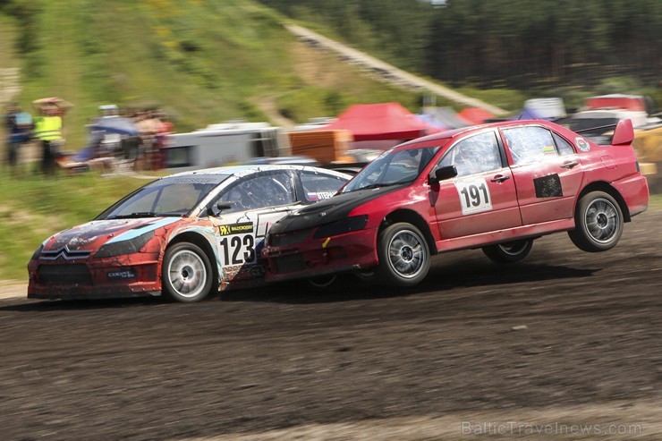 26.07.2014 sporta kompleksā 333 norisinājās Ziemeļeiropas zonas (NEZ) rallijkrosa čempionāta izšķirošais posms 129284