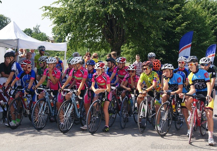 26.07.2014 Emīlijas Sonkas, kas pirms 50 gadiem izcīnīja pasaules čempiones riteņbraukšanā titulu, dzimtajā Alsungā tika aizvadīts kārtējais «Baltais  129306