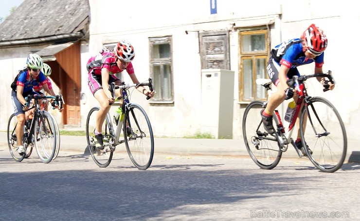 26.07.2014 Emīlijas Sonkas, kas pirms 50 gadiem izcīnīja pasaules čempiones riteņbraukšanā titulu, dzimtajā Alsungā tika aizvadīts kārtējais «Baltais  129324