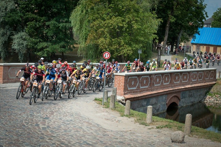 27.07.2014 Ventas upes krastos esošajā Kuldīgā norisinājās aizraujošā SEB MTB maratona 5. posms 129447