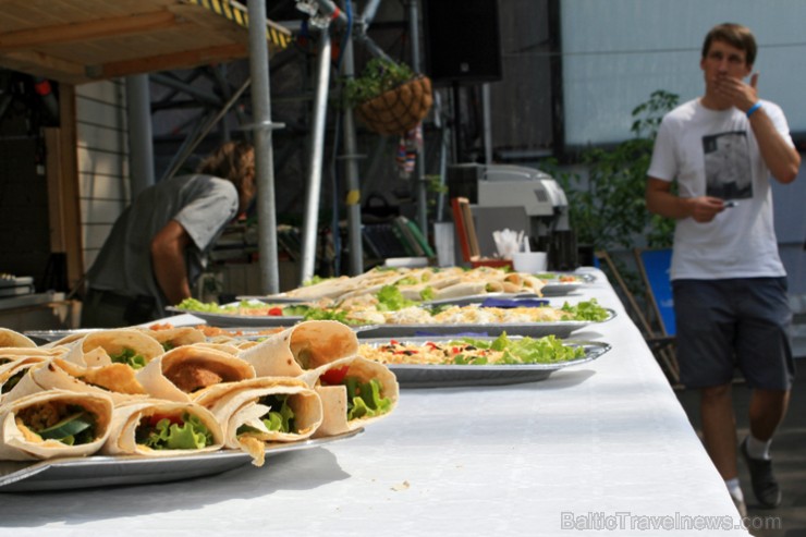 Festivāla gaitā būs iespēja izzināt Izraēlas kulināriju un degustēt šefpavāra gatavotus tradicionālos ēdienus. 129605