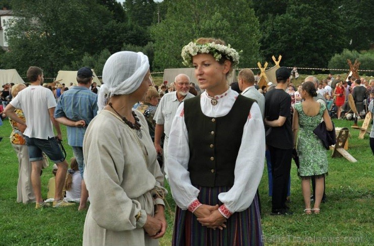 01.08.2014 vēstures rekonstrukciju klubi cīnījās par princeses Rozes atbrīvošanu un vakara noslēgumā koklētājs un princese Roze atkal satikās!Cīņas no 129994