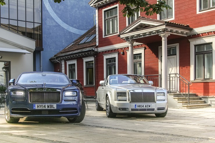 Travelnews.lv izbrauc ar jauno «Rolls-Royce Phantom Drophead Coupe» pa Kurzemi 130031