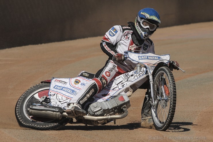 Rīgā, pilsētas svētku ietvaros, Biķernieku trasē notiks Rietumu Bank Latvian FIM Speedway Grand Prix 8.posms. Ar šīm, pasaulē augstākajām spīdveja sac 130059