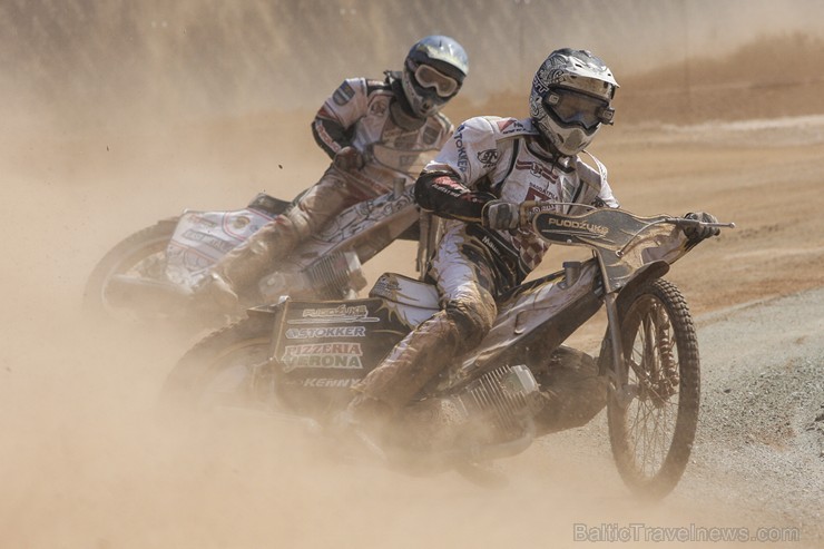 Rīgā, pilsētas svētku ietvaros, Biķernieku trasē notiks Rietumu Bank Latvian FIM Speedway Grand Prix 8.posms. Ar šīm, pasaulē augstākajām spīdveja sac 130073